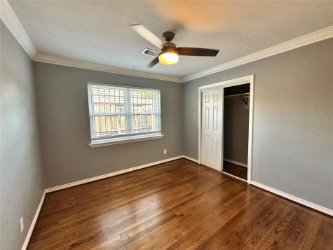 2206 S Houston Road Pasadena TX 77502