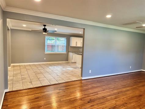 2206 S Houston Road Pasadena TX 77502