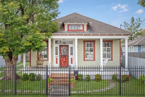 318 Eastwood Street Houston TX 77011
