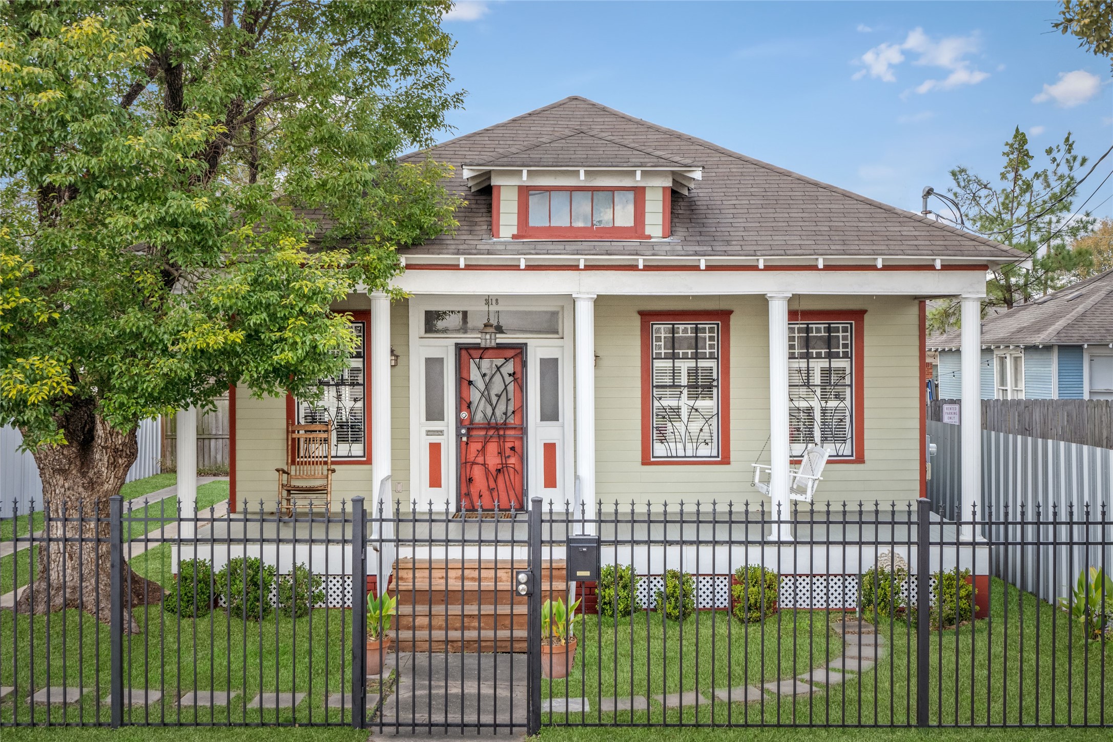 318 Eastwood Street Houston TX 77011