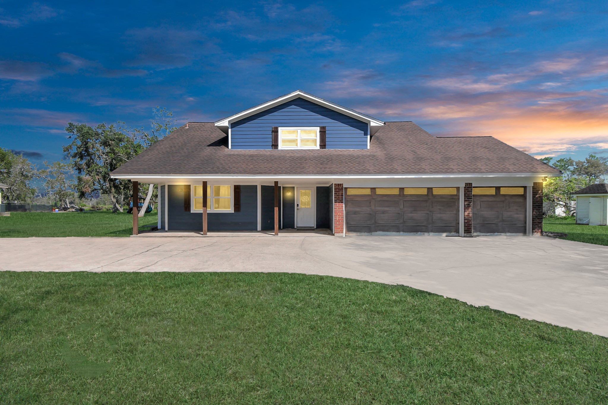 203 Coleman Drive Angleton TX 77515
