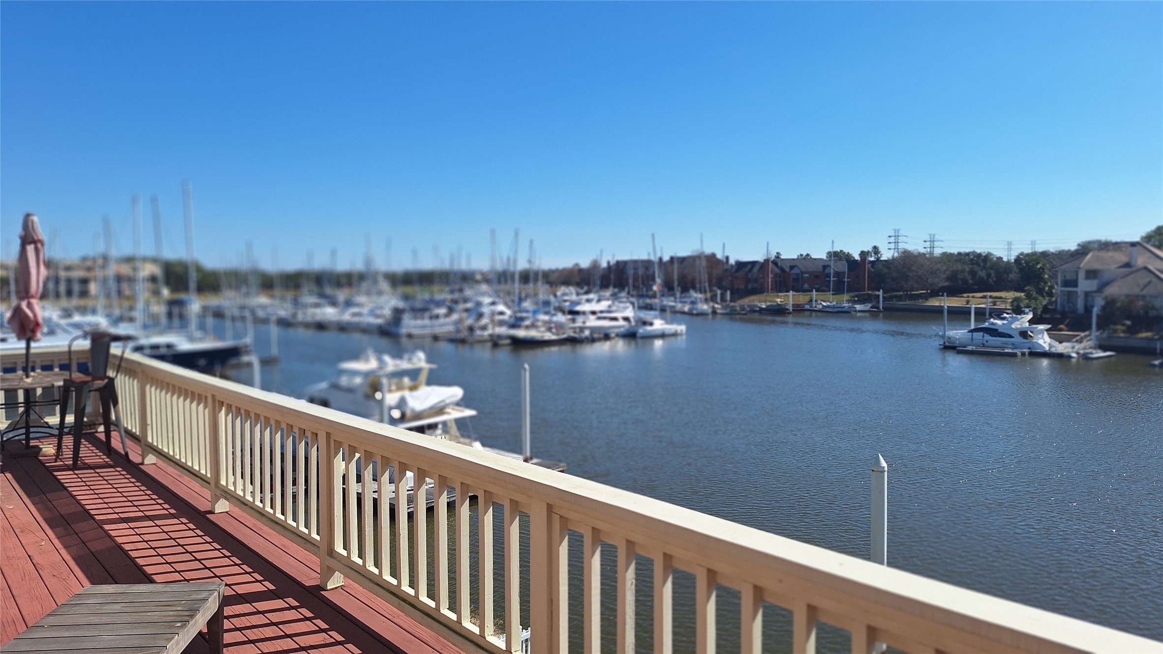 526 Southport Lane Kemah TX 77565