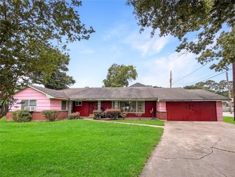 7955 Hirsch Road Houston TX 77016
