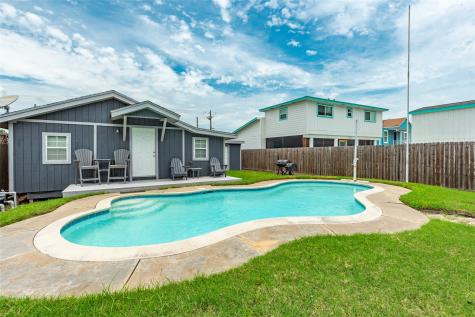 5819 Avenue R Galveston TX 77551