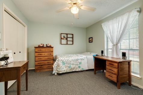 2819 S Peach Hollow Circle Pearland TX 77584