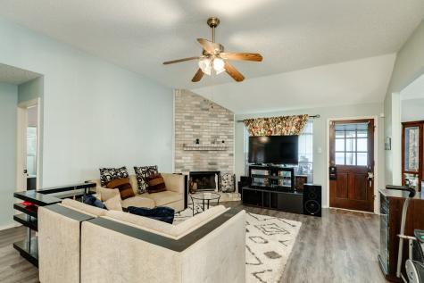 2819 S Peach Hollow Circle Pearland TX 77584