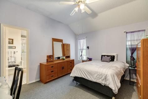 2819 S Peach Hollow Circle Pearland TX 77584