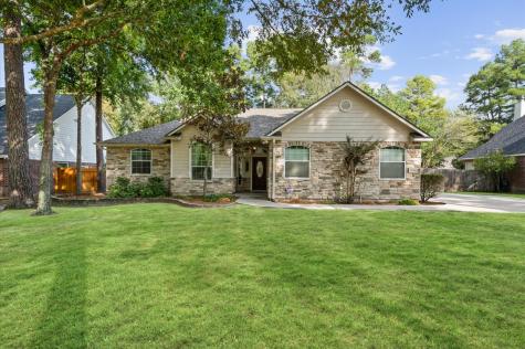 1018 Monarch Oak Drive Magnolia TX 77354