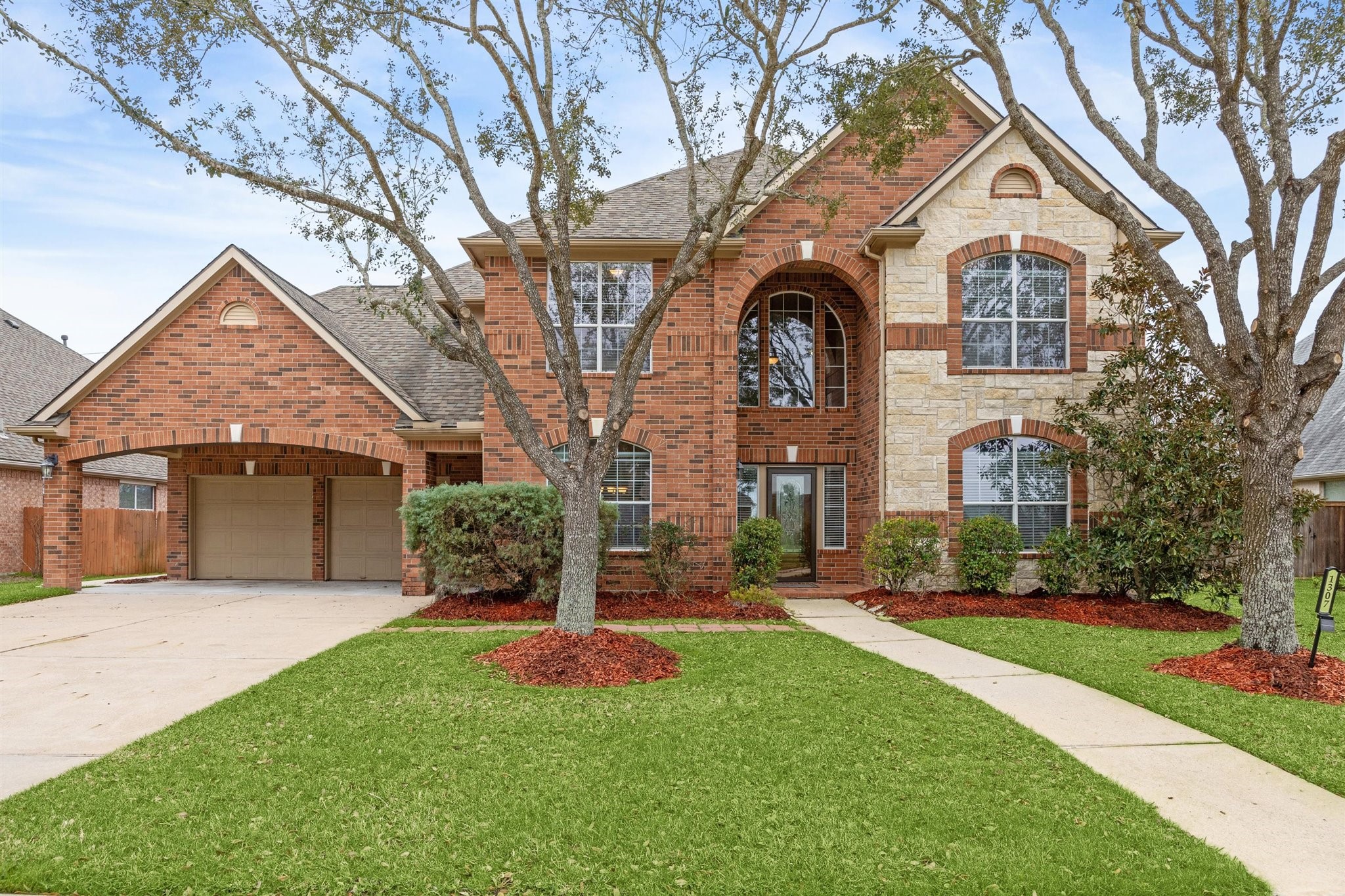 1307 Garden Glen Lane Pearland TX 77581