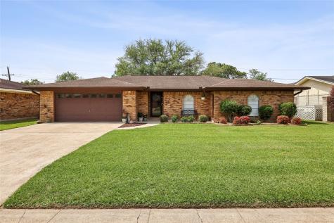 1315 Pine Lane Port Neches TX 77651