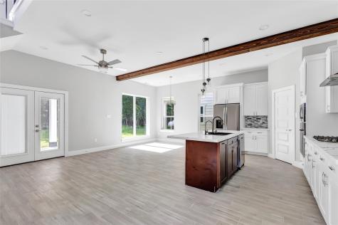 729 Magnolia Point Drive Houston TX 77336