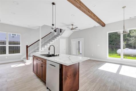 729 Magnolia Point Drive Houston TX 77336
