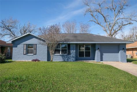 110 S Magnolia Street Lake Jackson TX 77566