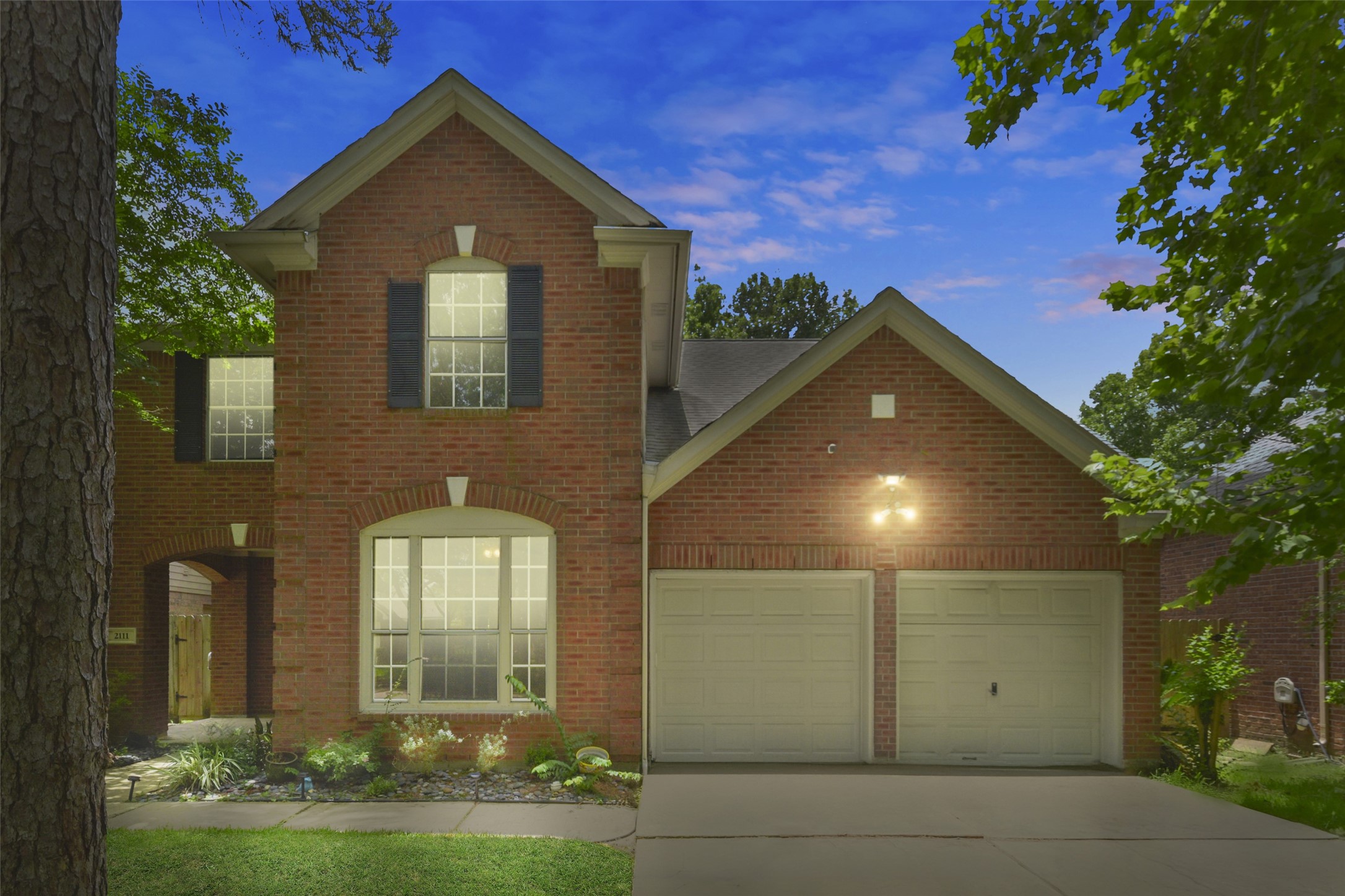 2111 Village Dale Avenue Houston TX 77059