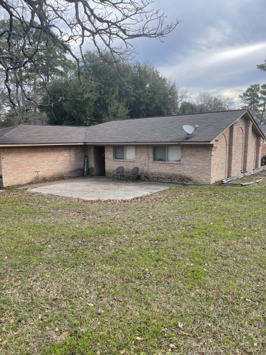 2614 Pine Shadows Drive Huntsville TX 77320