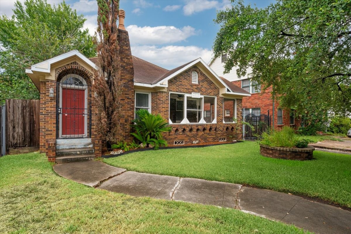 4313 Leeland Street Houston TX 77023
