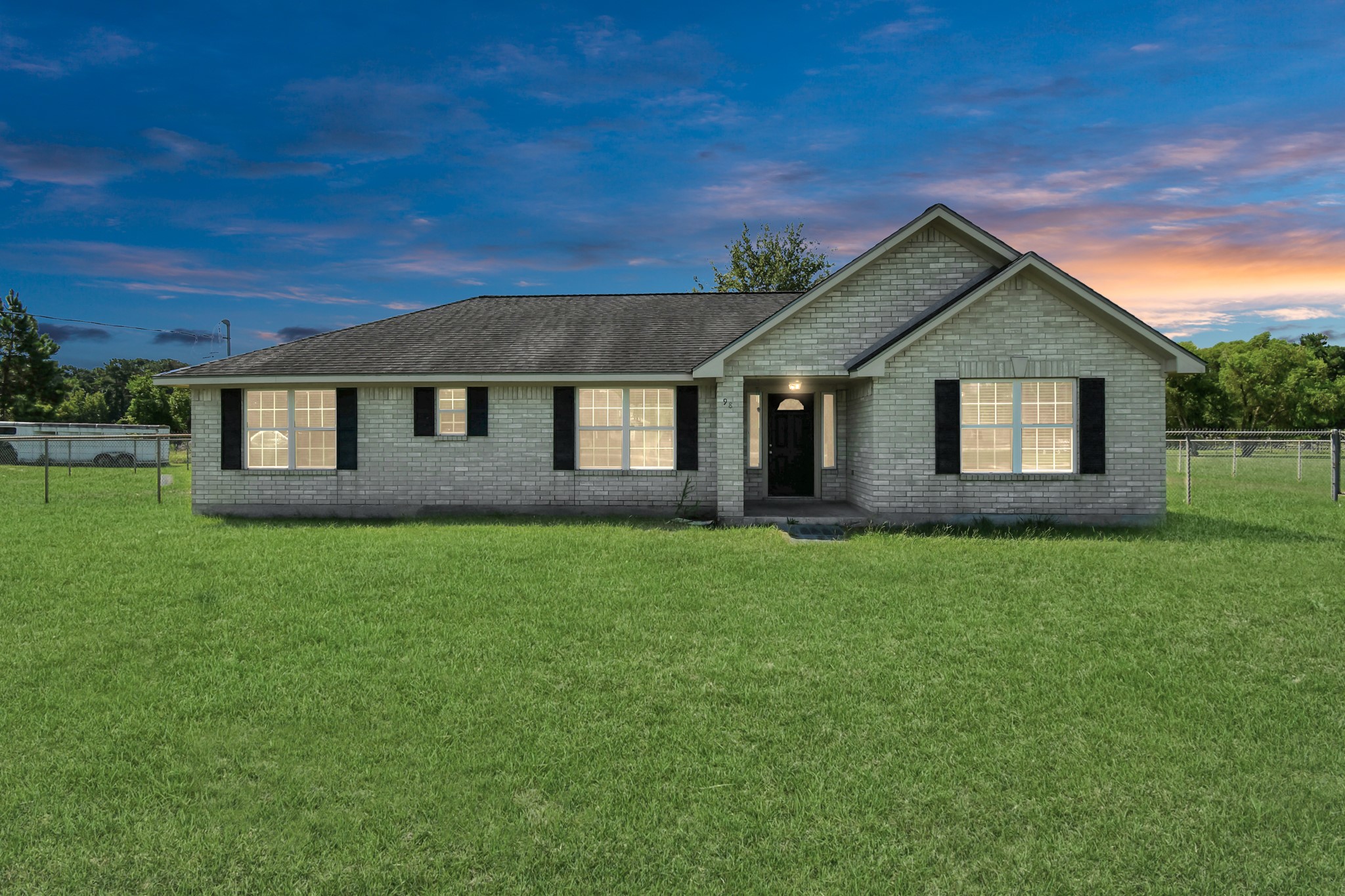 98 Road 22705 Cleveland TX 77327