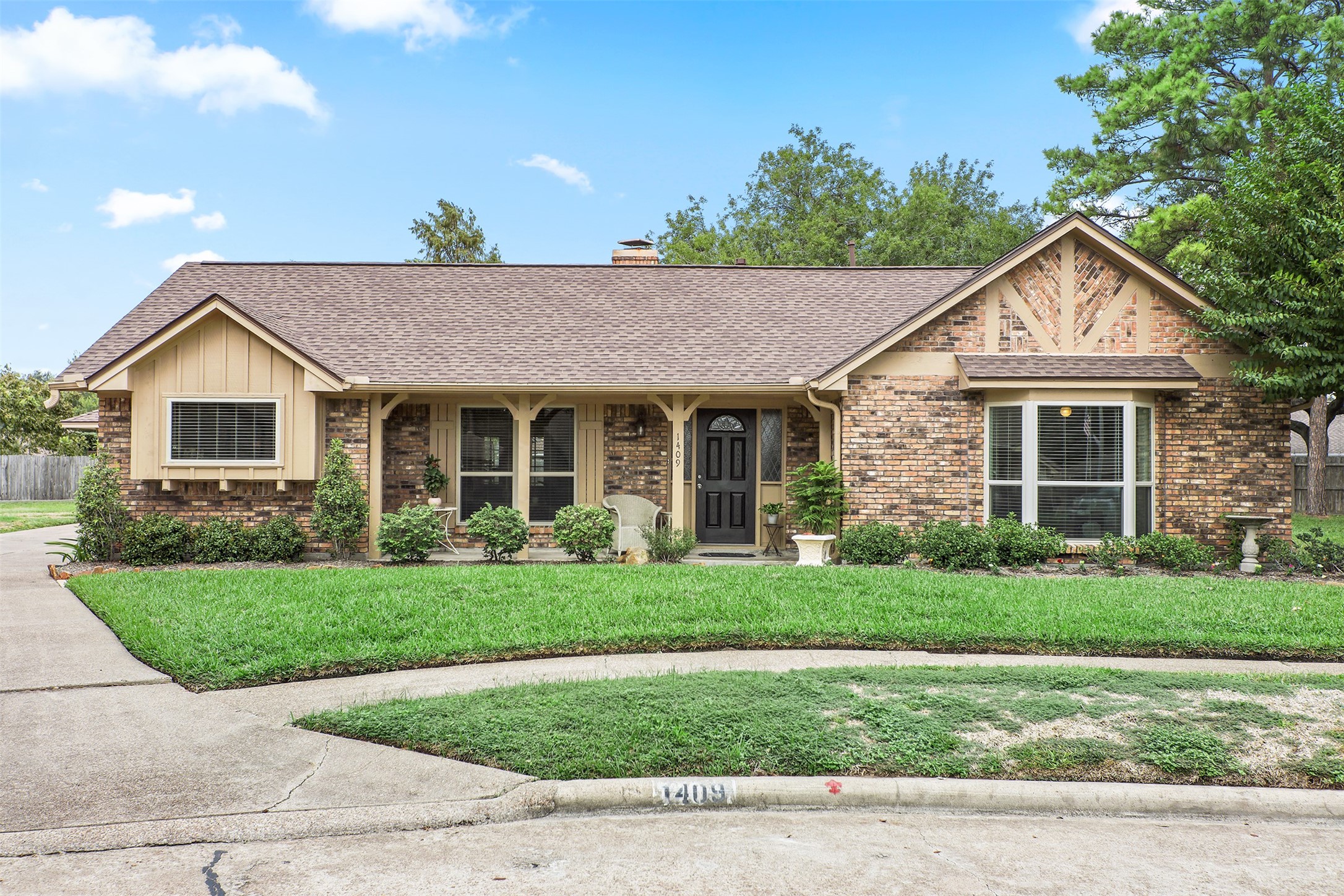 1409 Mcdonald Street Deer Park TX 77536
