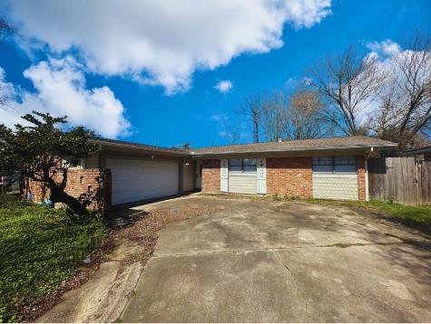 2122 17th Avenue N Texas City TX 77590