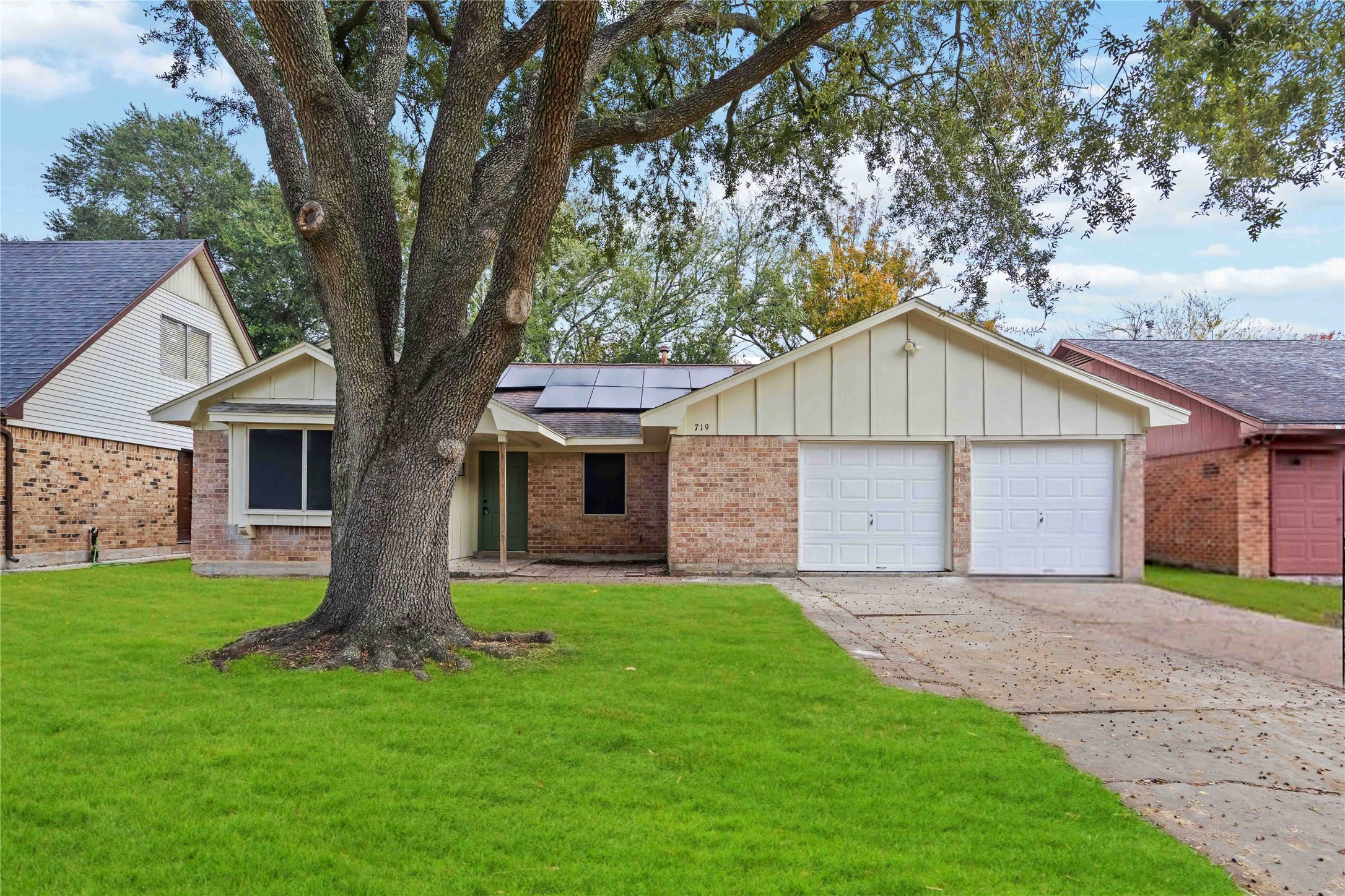 719 Crestwood Lane Missouri City TX 77489