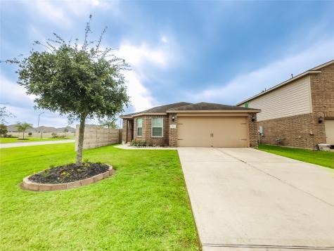 1822 Opal Peach Drive Rosharon TX 77583