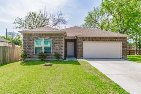 2425 37th Avenue N Texas City TX 77590