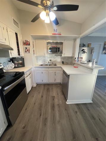 611 Sarah Street Edna TX 77957