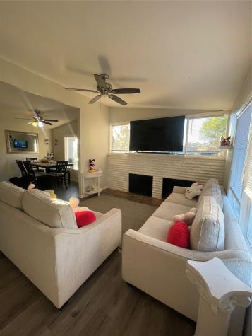 611 Sarah Street Edna TX 77957