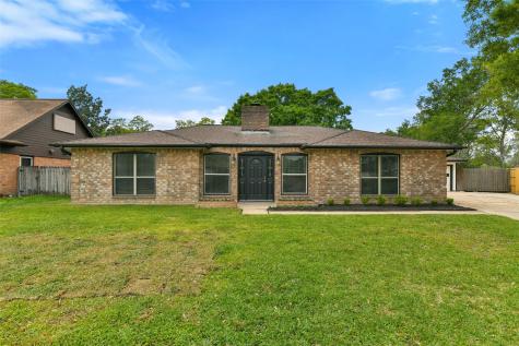 2122 Yorktown Court N League City TX 77573