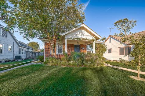 1039 Alexander Street Houston TX 77008