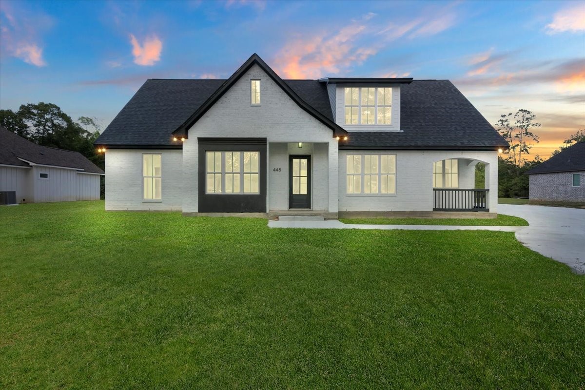 445 Glenwood Street Vidor TX 77662