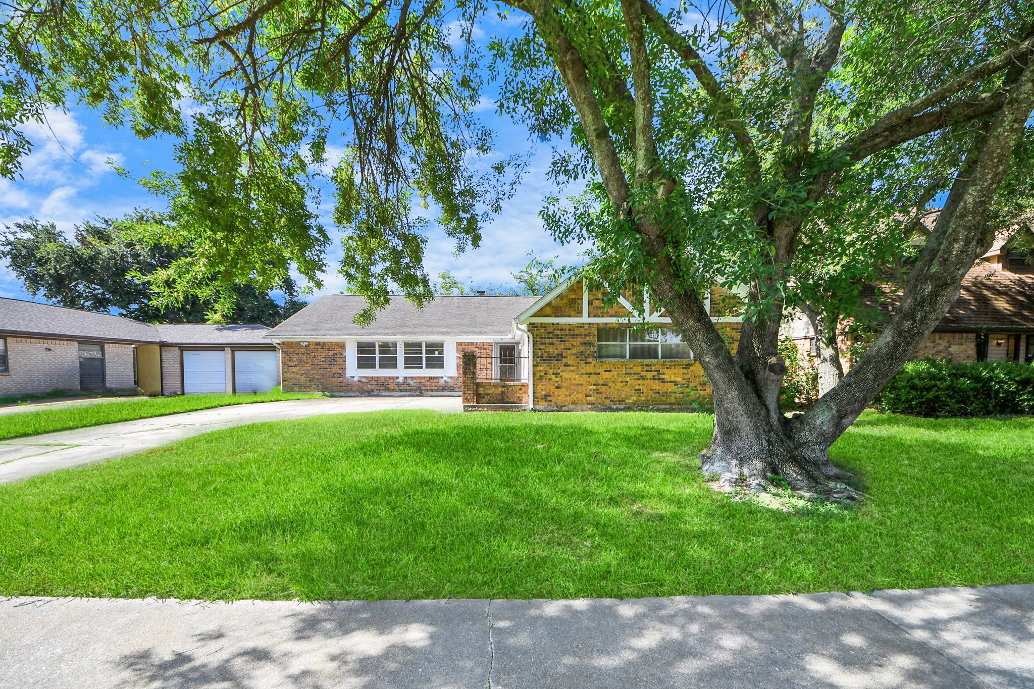 4214 Iroquois Drive Pasadena TX 77504