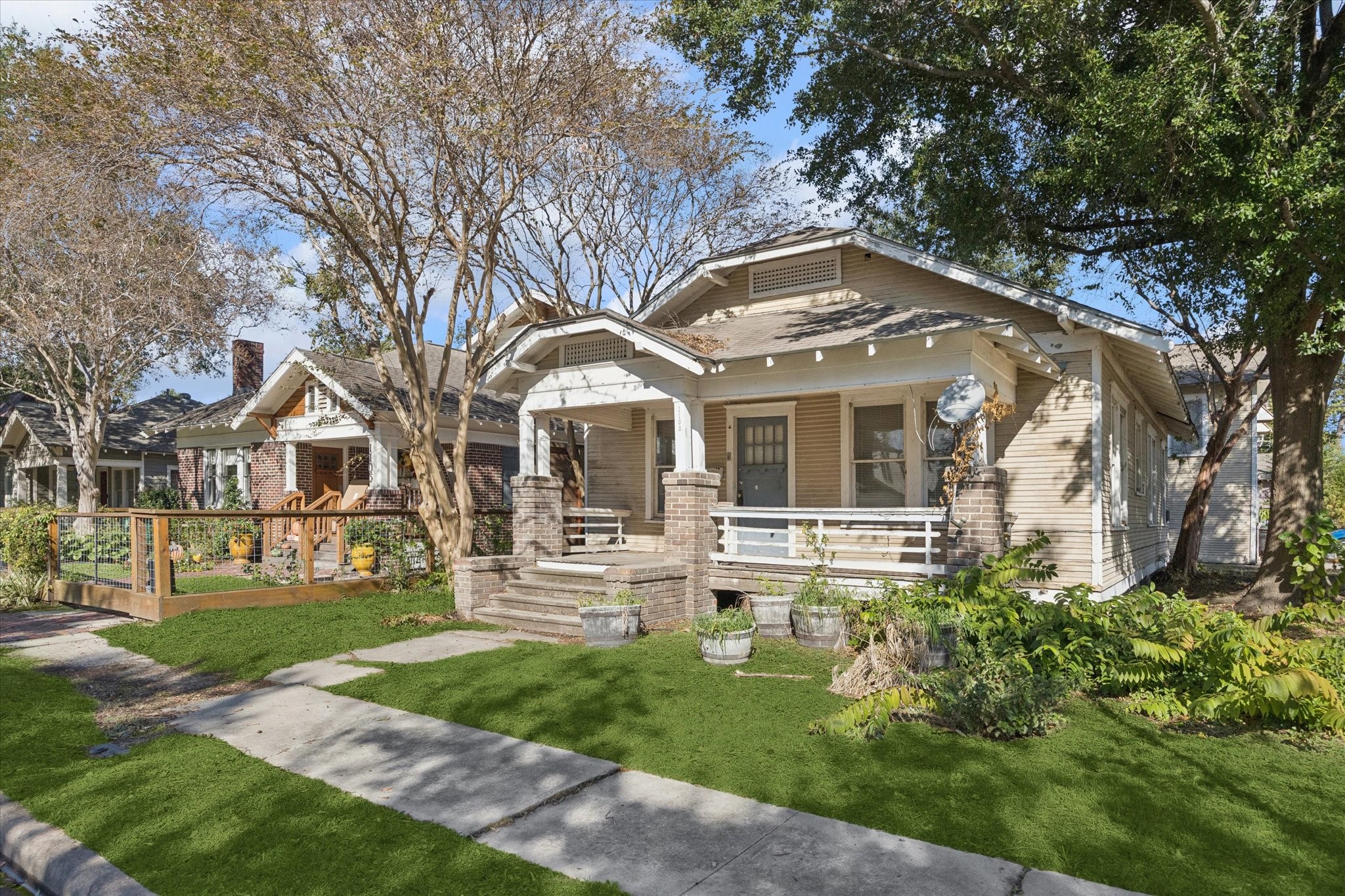 1103 W Cottage Street Houston TX 77009