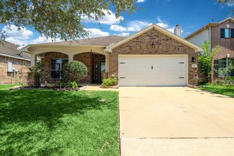 1910 Fergus Park Court Houston TX 77047