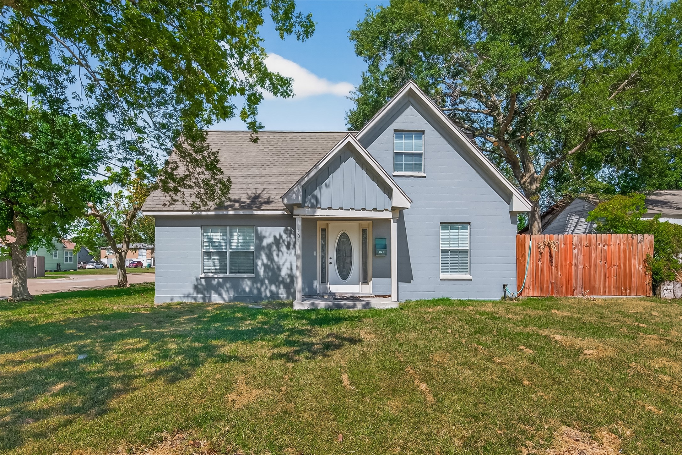 501 Live Oak Street Pasadena TX 77506