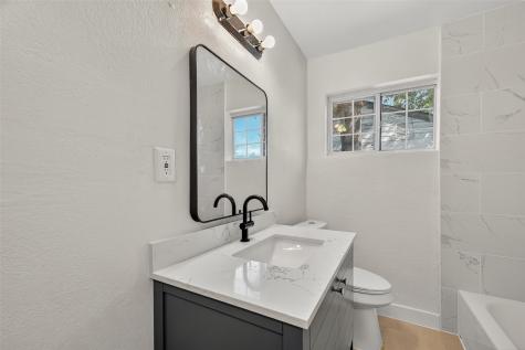 501 Live Oak Street Pasadena TX 77506