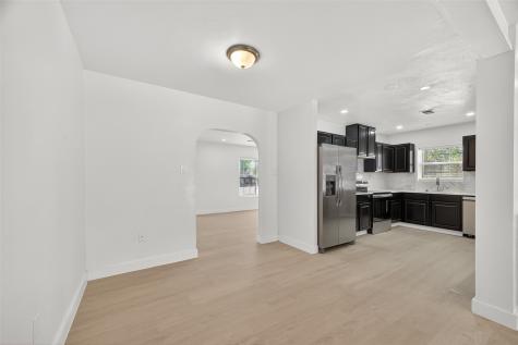 501 Live Oak Street Pasadena TX 77506