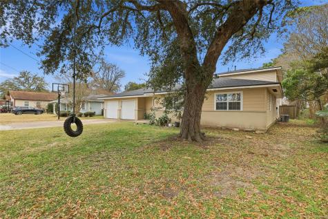 915 S 13th Street Nederland TX 77627