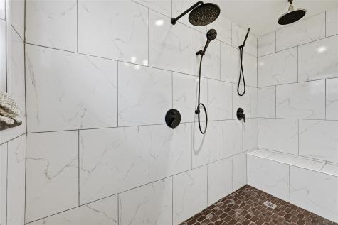 915 S 13th Street Nederland TX 77627