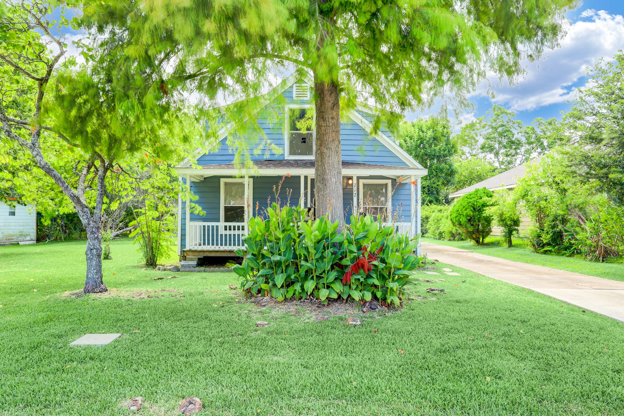 712 S 3rd Street La Porte TX 77571