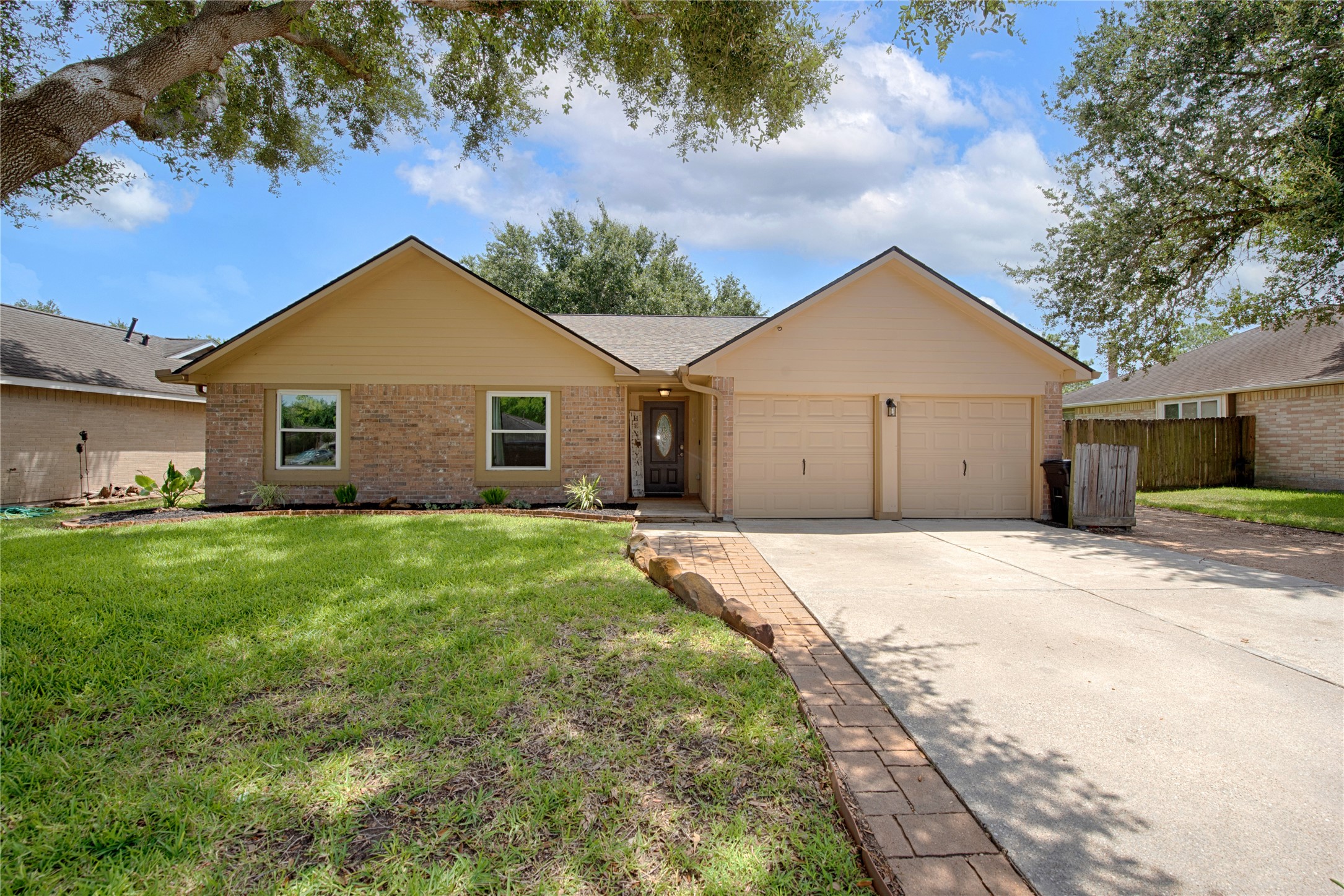 1906 Floyd Road League City TX 77573