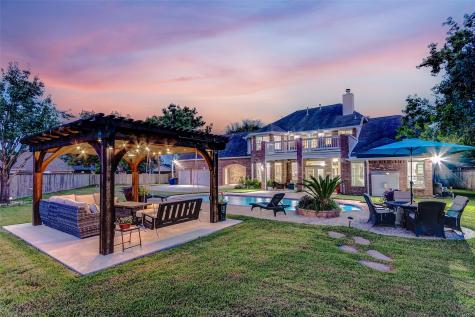 1931 Skip Rock Street Friendswood TX 77546