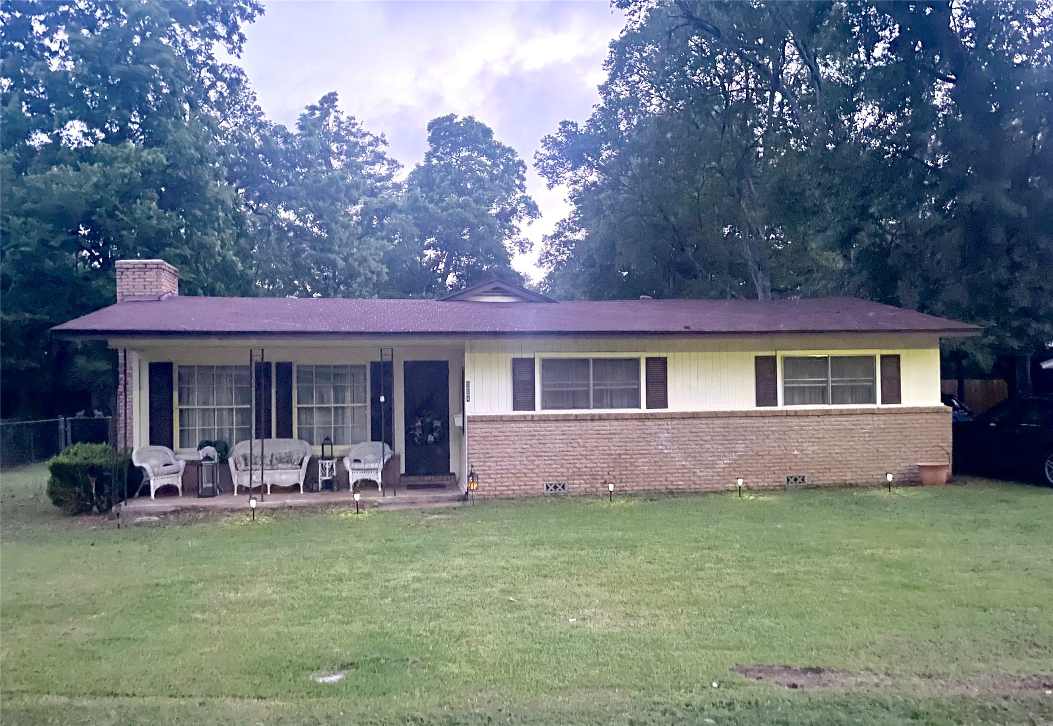 504 E Bell Avenue Crockett TX 75835