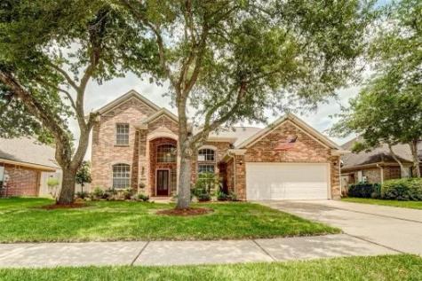 1111 Sunset Lakes Drive Pearland TX 77581
