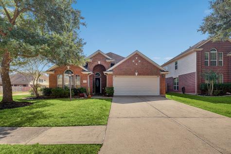 2507 Sun Spot Lane Pearland TX 77584