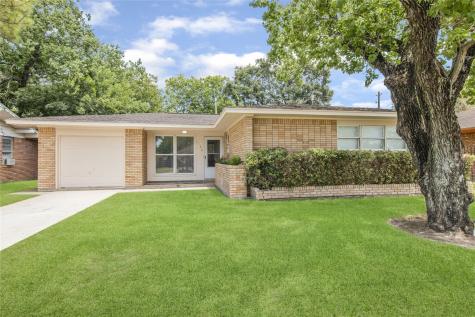 2726 Wuthering Heights Drive Houston TX 77045