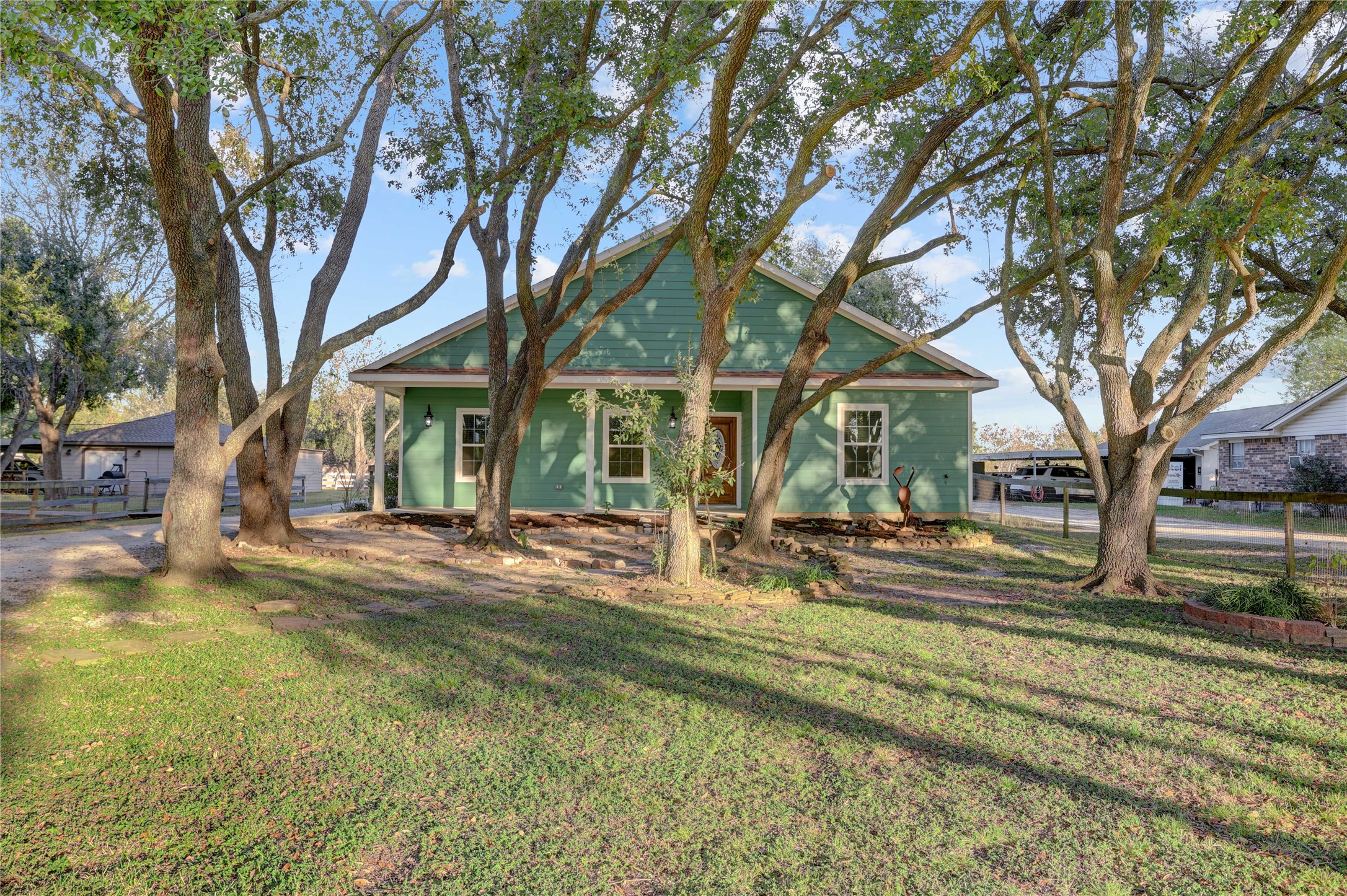 2075 Lomax School Road La Porte TX 77571