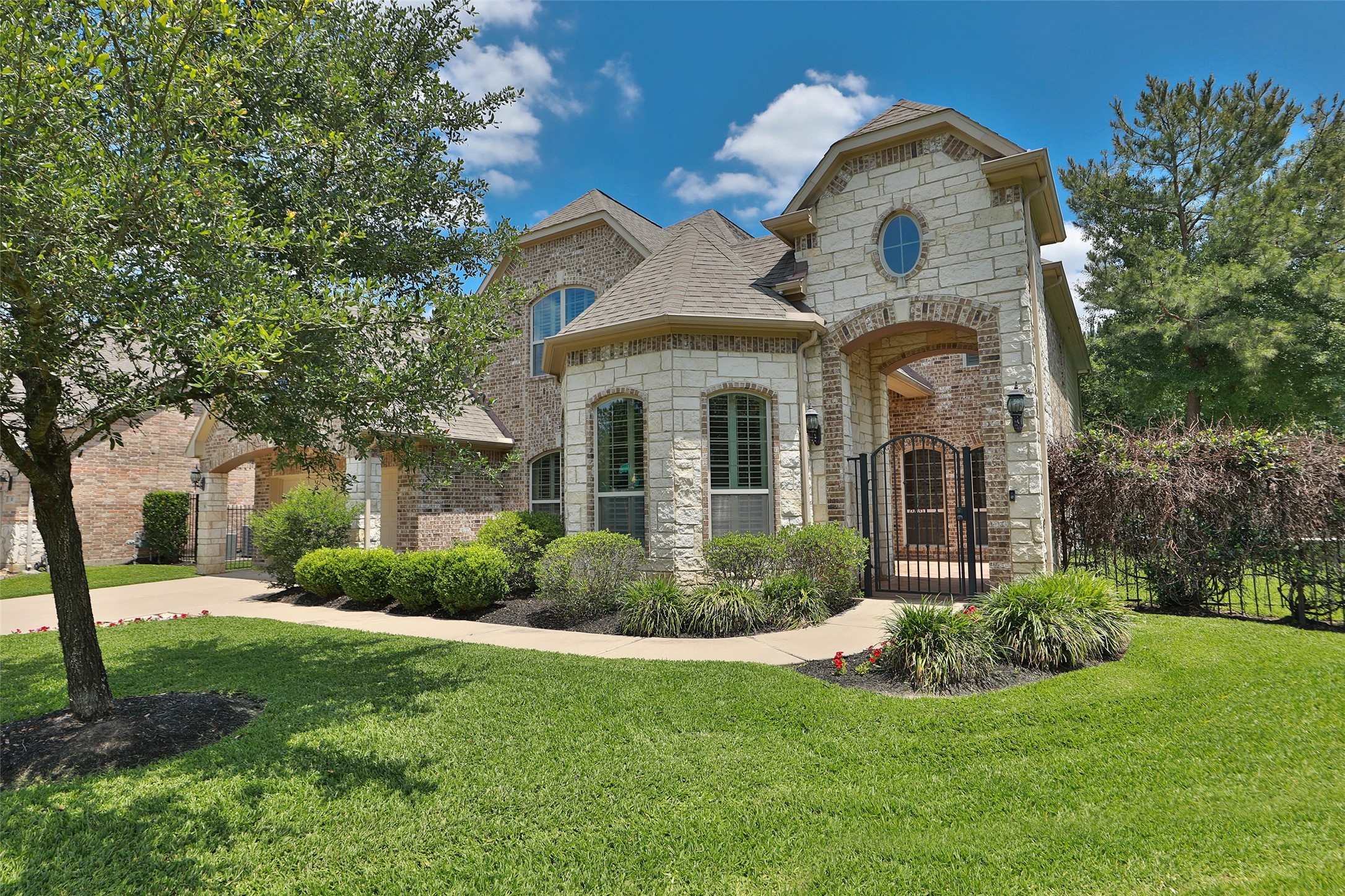 6 Prism Point Place Spring TX 77389