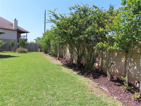 13707 Contour Court Richmond TX 77407