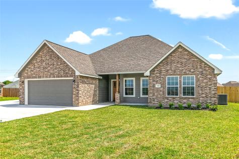 318 Yorktown Avenue Clute TX 77531